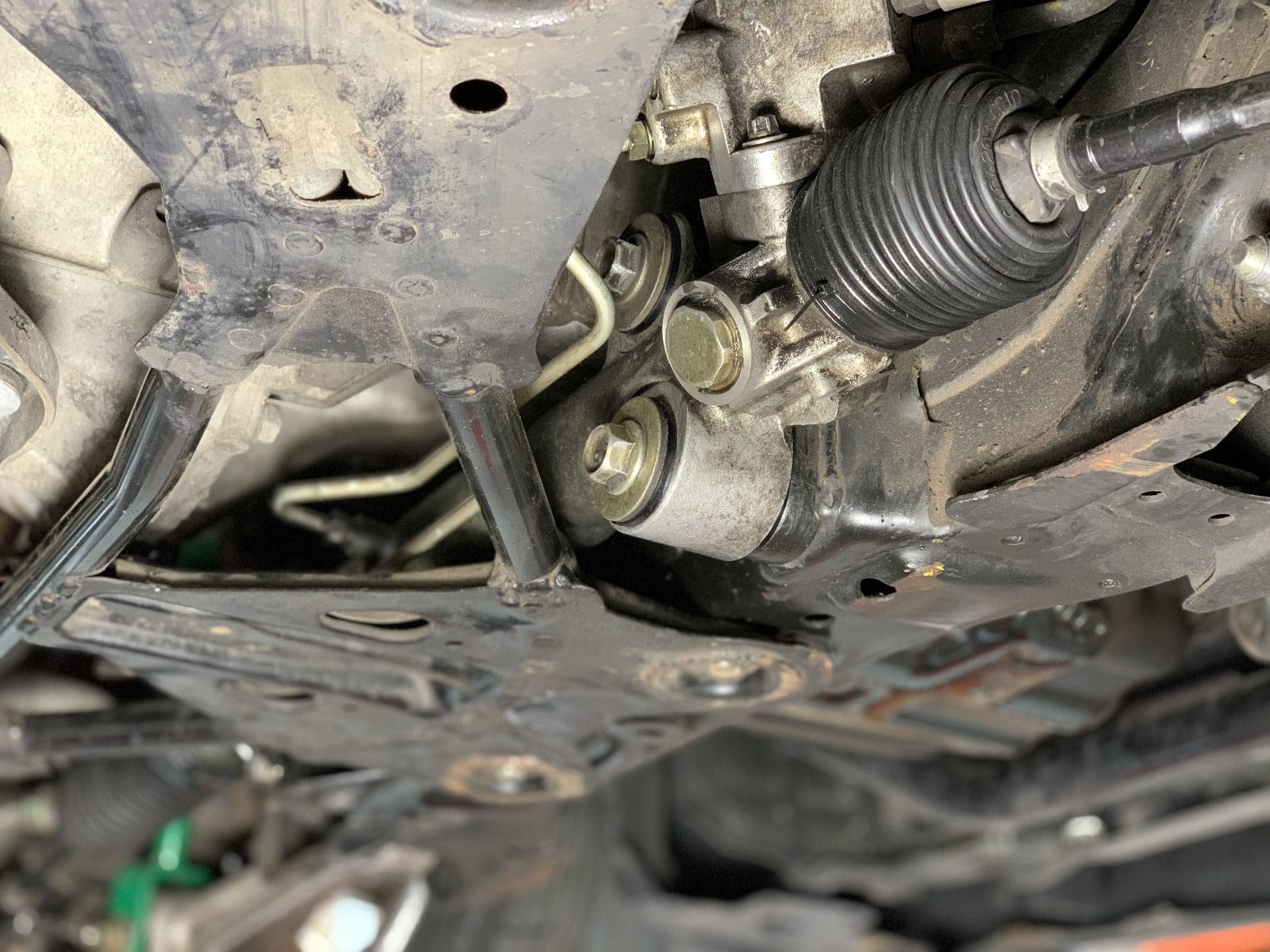 GKTECH Z33 350z/ V35 Solid Aluminium Steering Rack Bushes SR