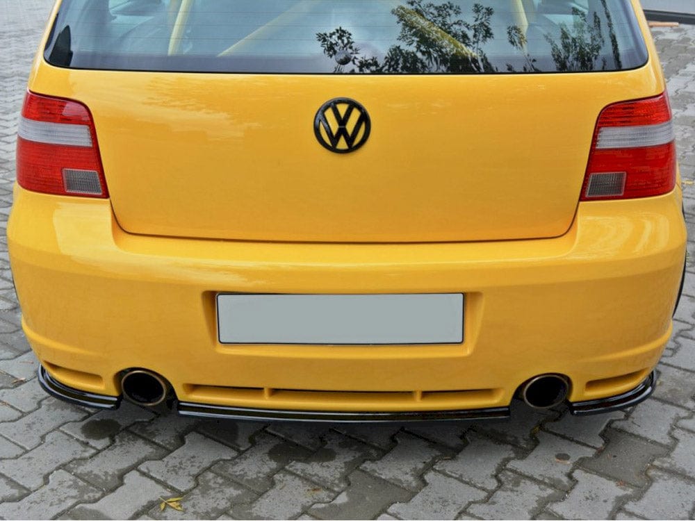 Maxton Design Central Rear Splitter VW Golf IV R32 Maxton Design SR