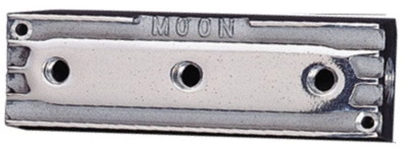 MOONEYES Finned Cast Aluminium 3 Port Outlet Mooneyes Fuel Block MNMP1011 SR