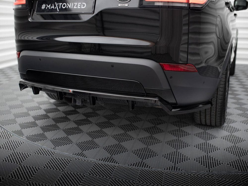 Maxton Design Central Rear Splitter (Vertical Bars) Land Rover Discovery HSE Mk5 Maxton Design SR