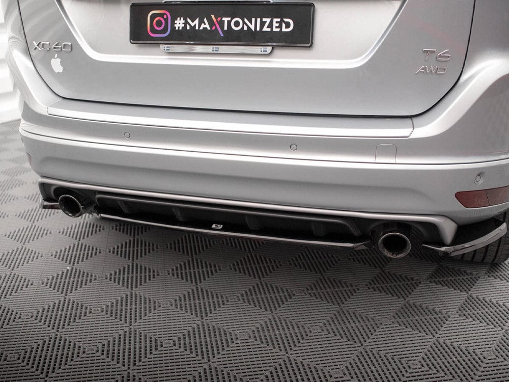 Maxton Design Central Rear Splitter Volvo XC60 R-Design Mk1 Facelift Maxton Design SR